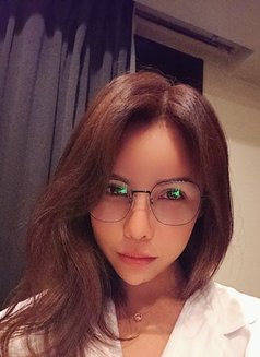 Vee Hot ! - puta in Tokyo Photo 7 of 7