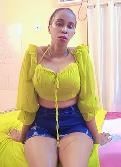 Vero - escort in Chennai Photo 2 of 3