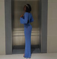 Vee - escort in Dubai