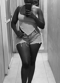Vee🥵 - escort in Nairobi Photo 2 of 4
