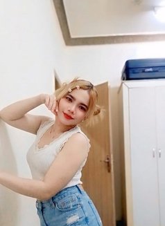 Vee - escort agency in Riyadh Photo 12 of 23