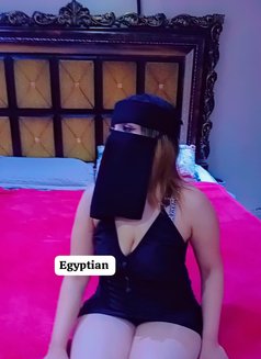 Vee - escort agency in Riyadh Photo 18 of 23