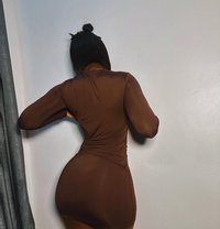 Vee - escort in Nairobi