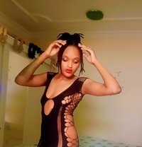 Veekey - adult performer in Khobar