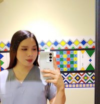 Veena - Transsexual dominatrix in Riyadh