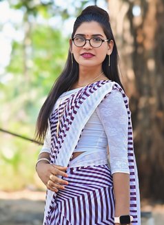 Veena - escort in Hyderabad Photo 2 of 4