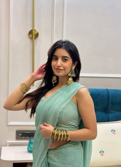 Veena - escort in Pondicherry Photo 2 of 3