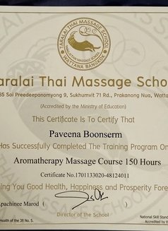 Veena professional massage therapist - puta in Riyadh Photo 7 of 8
