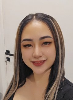 Veena - escort in Riyadh Photo 2 of 4