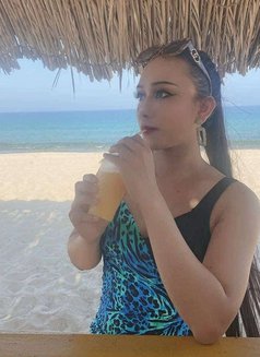 Veena - Transsexual escort in Muscat Photo 1 of 3