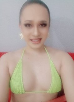 Veena - Transsexual escort in Muscat Photo 1 of 3