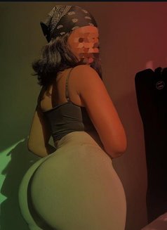 Veenus - escort in Chennai Photo 11 of 22