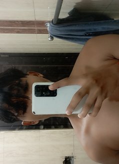 Veer - Male escort in New Delhi Photo 2 of 4