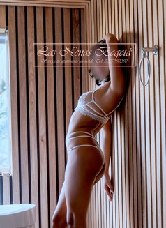 VEGA LNC - puta in Medellín Photo 3 of 7