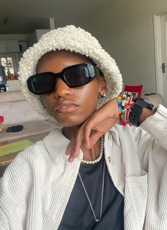 Velvet Boi - Male escort in Nairobi Photo 1 of 3