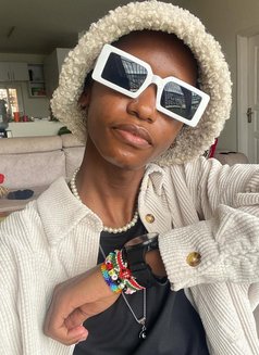 Velvet Boi - Acompañantes masculino in Nairobi Photo 4 of 4