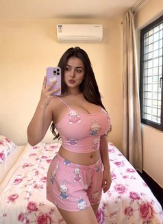 Vemika - escort in Sharjah Photo 1 of 8