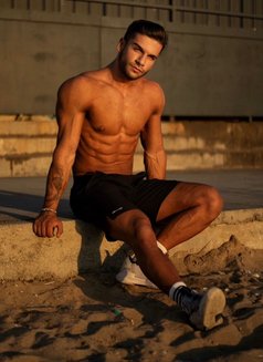 Vendome Couple/ladies/man - Male escort in Dubai Photo 1 of 16