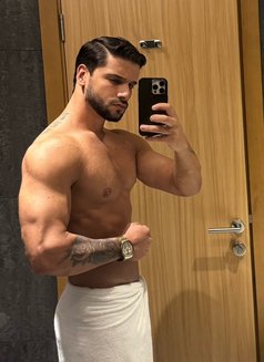 Vendome Couple/ladies/man - Male escort in Dubai Photo 2 of 16