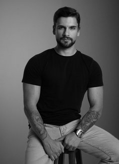 Vendome Couple/ladies/man - Acompañantes masculino in İstanbul Photo 17 of 18