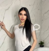 Vene Venita - Transsexual escort in Al Manama Photo 9 of 14