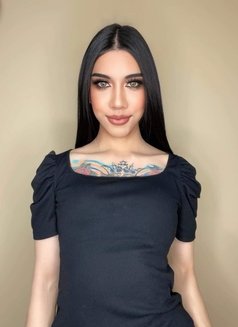 Vene - Transsexual escort in Abu Dhabi Photo 9 of 10