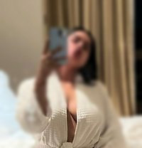 Veni South Indian Malayaali Girl - escort in Doha