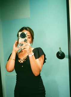 Venii - masseuse in Navi Mumbai Photo 1 of 2