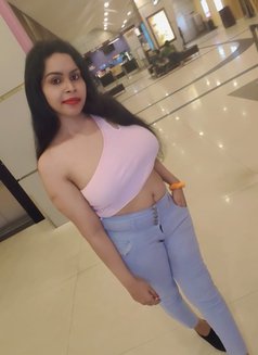 Venilla - Transsexual escort in Chennai Photo 8 of 10