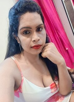 Venilla swety - Transsexual escort in Chennai Photo 4 of 7