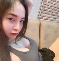 Venisha - puta in Jakarta