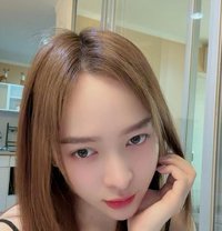 Venisha - puta in Jakarta