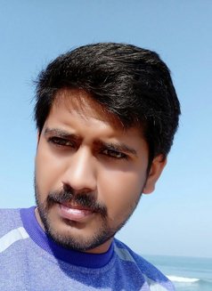 Venkatesh - Acompañantes masculino in Bangalore Photo 2 of 4