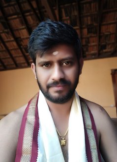 Venkatesh - Acompañantes masculino in Bangalore Photo 4 of 4
