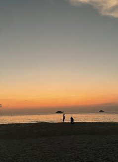 Venkyking - Male adult performer in Maldives Photo 1 of 6