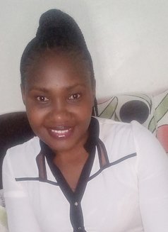 Venna - escort in Nairobi Photo 2 of 5