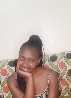 Venna - escort in Nairobi Photo 4 of 5