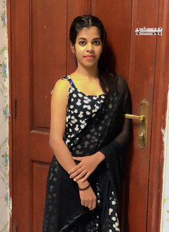 Venna - escort in Dubai Photo 1 of 2