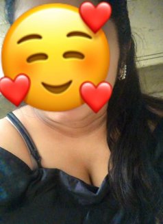 Venna - escort in Dubai Photo 2 of 2