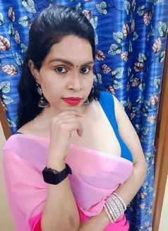 Vennila Here - Acompañantes transexual in Chennai Photo 4 of 8