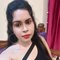 Vennila Nesapakkam - Intérprete transexual de adultos in Chennai