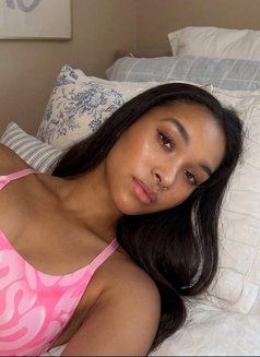 Venny in Muscat ready for outcoll - escort in Muscat Photo 2 of 6