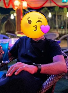 Venom - Acompañantes masculino in New Delhi Photo 4 of 11