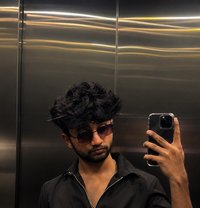 Venomous - Acompañantes masculino in Bangalore