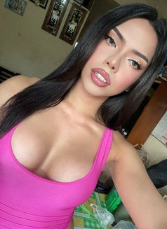 Venomous Kate - Transsexual escort in Bangkok Photo 4 of 6