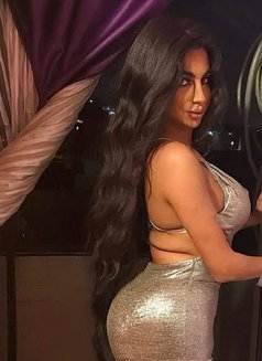 Vanessa - Transsexual escort in Beirut Photo 5 of 11