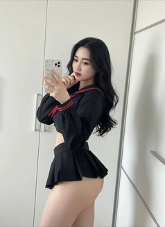 Venus - escort in Dubai Photo 5 of 5