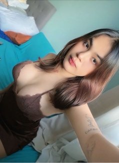 Sweet Venuz - Transsexual escort in Makati City Photo 2 of 7