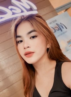 Venuz De Luna - Transsexual escort in Manila Photo 16 of 18