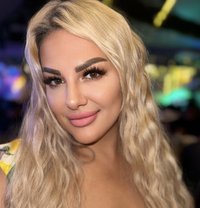 Vera blonde - escort in Dubai